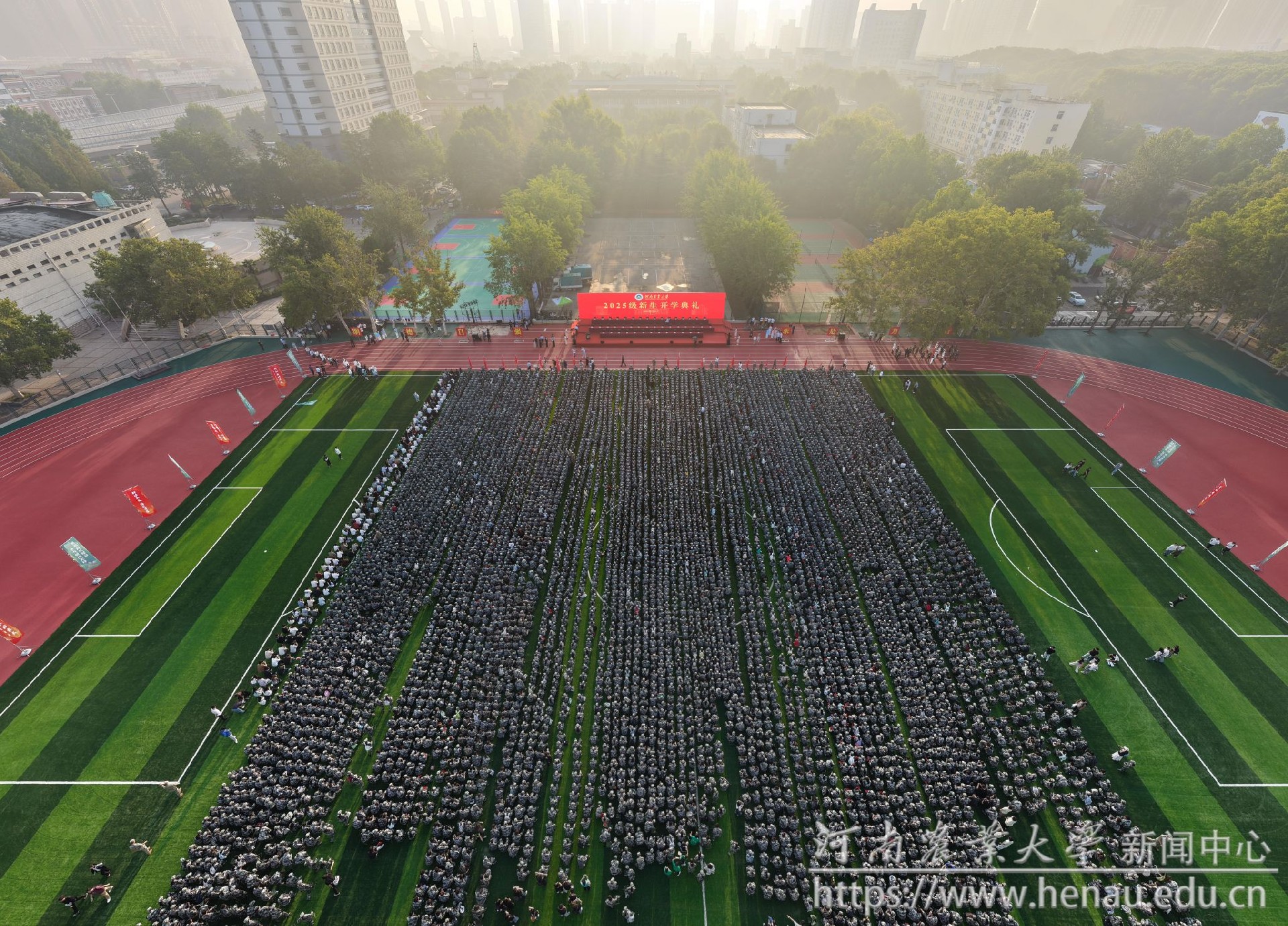 百廿学府迎新人.jpg